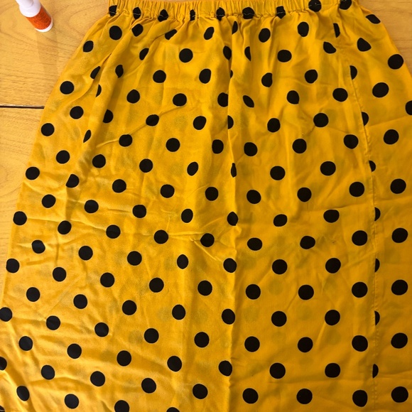 vintage polka dot yellow skirt , waist stretch *handmade* looking for best offer - Picture 6 of 6